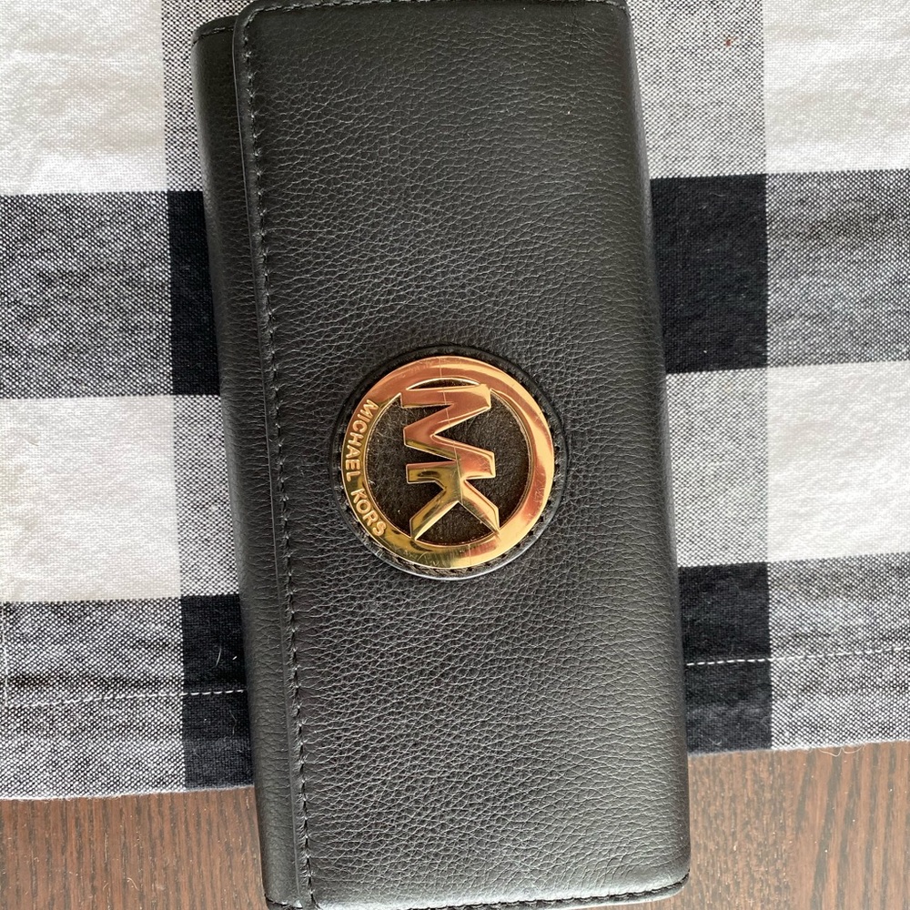 Michael Kors wallet